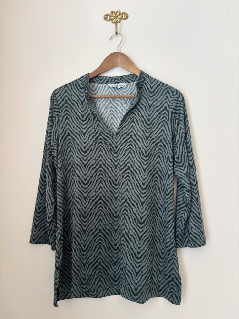 La Mer Luxe Green Chevron Print V Neck Tunic Top Large Resortwear